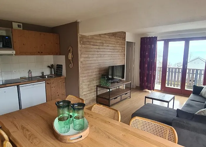 Vaste Avec Vue Sur Appartement *